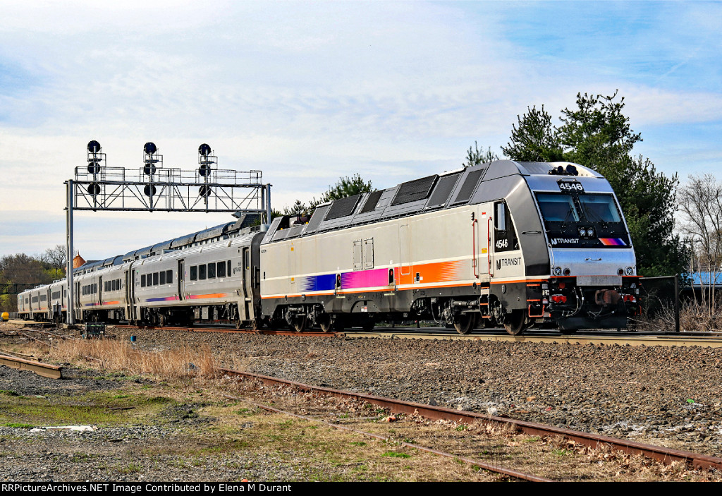 NJT 4546 on Train 1109